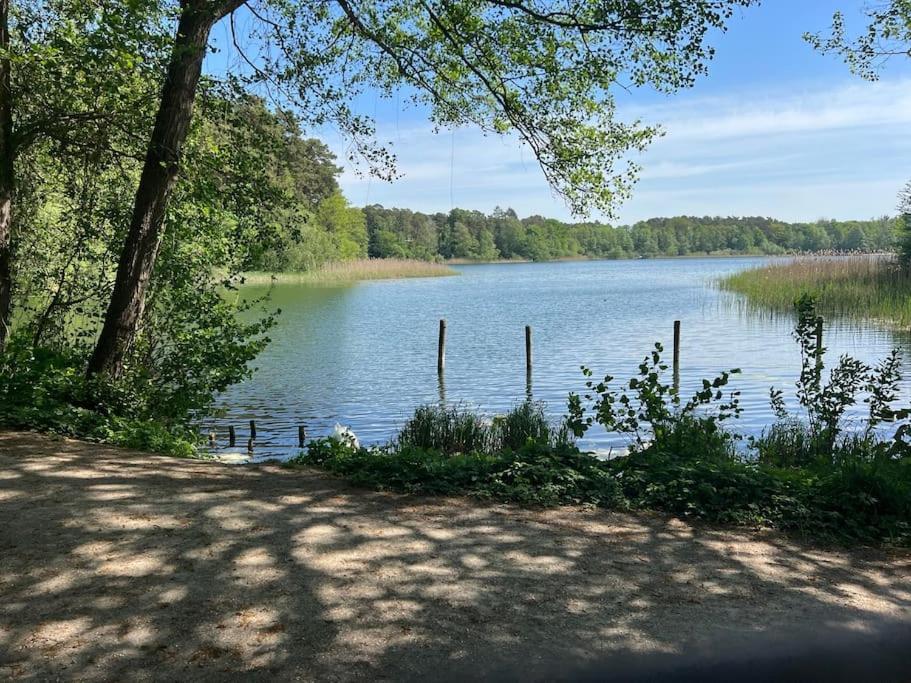Villa Am See - Naehe Berlin Biesenthal Kültér fotó
